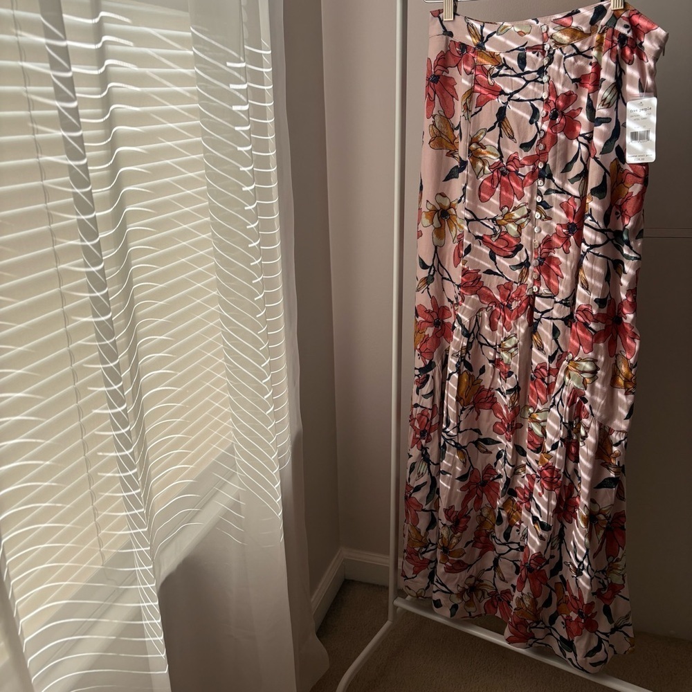 Free People Smooth Sailing Floral Maxi Skirt 12 Button Front Boho NWT - Picture 3 of 5